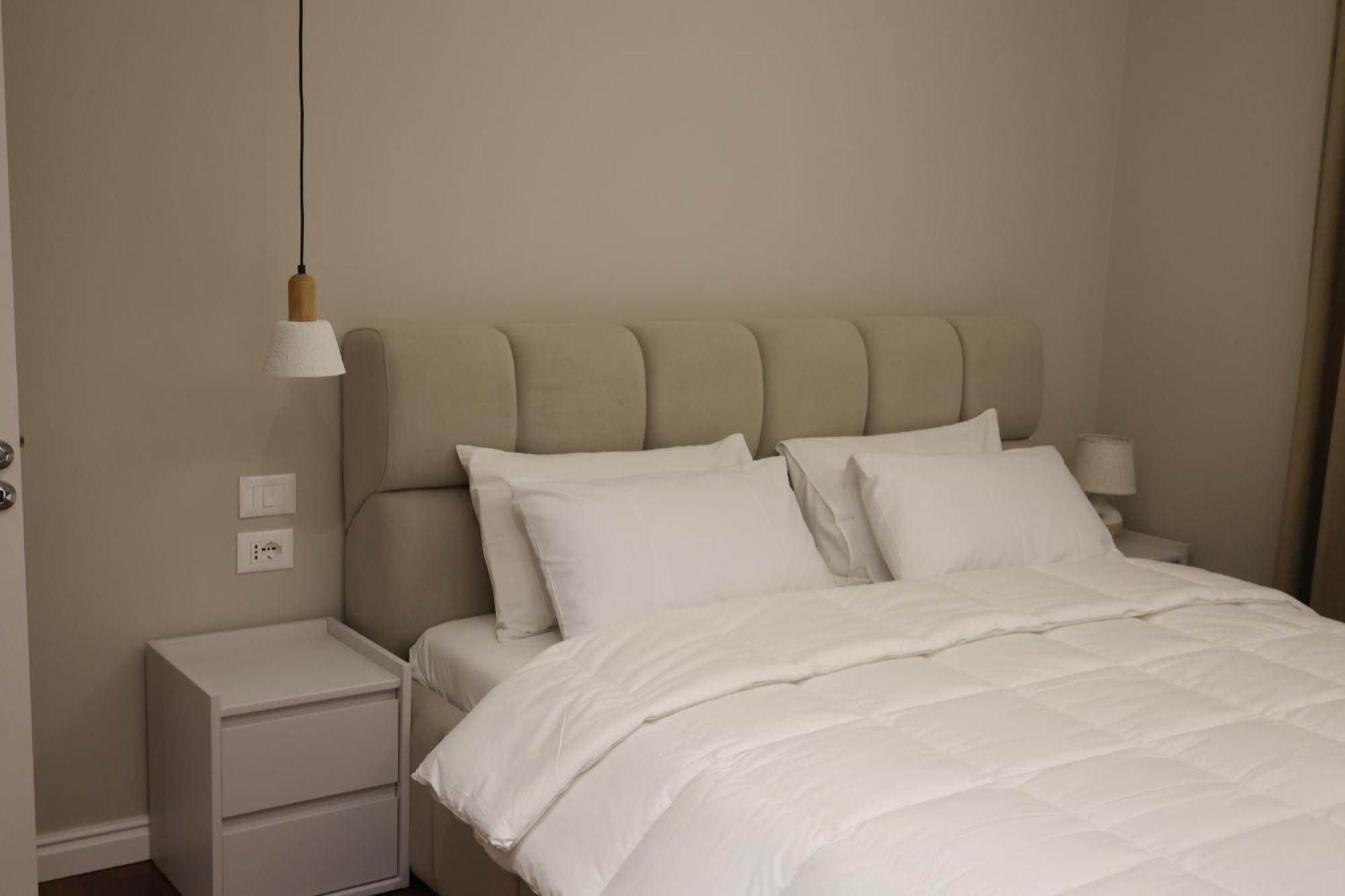 Apartamento Lunarist - Exclusive With Private Jacuzzi In Blloku Tirana
