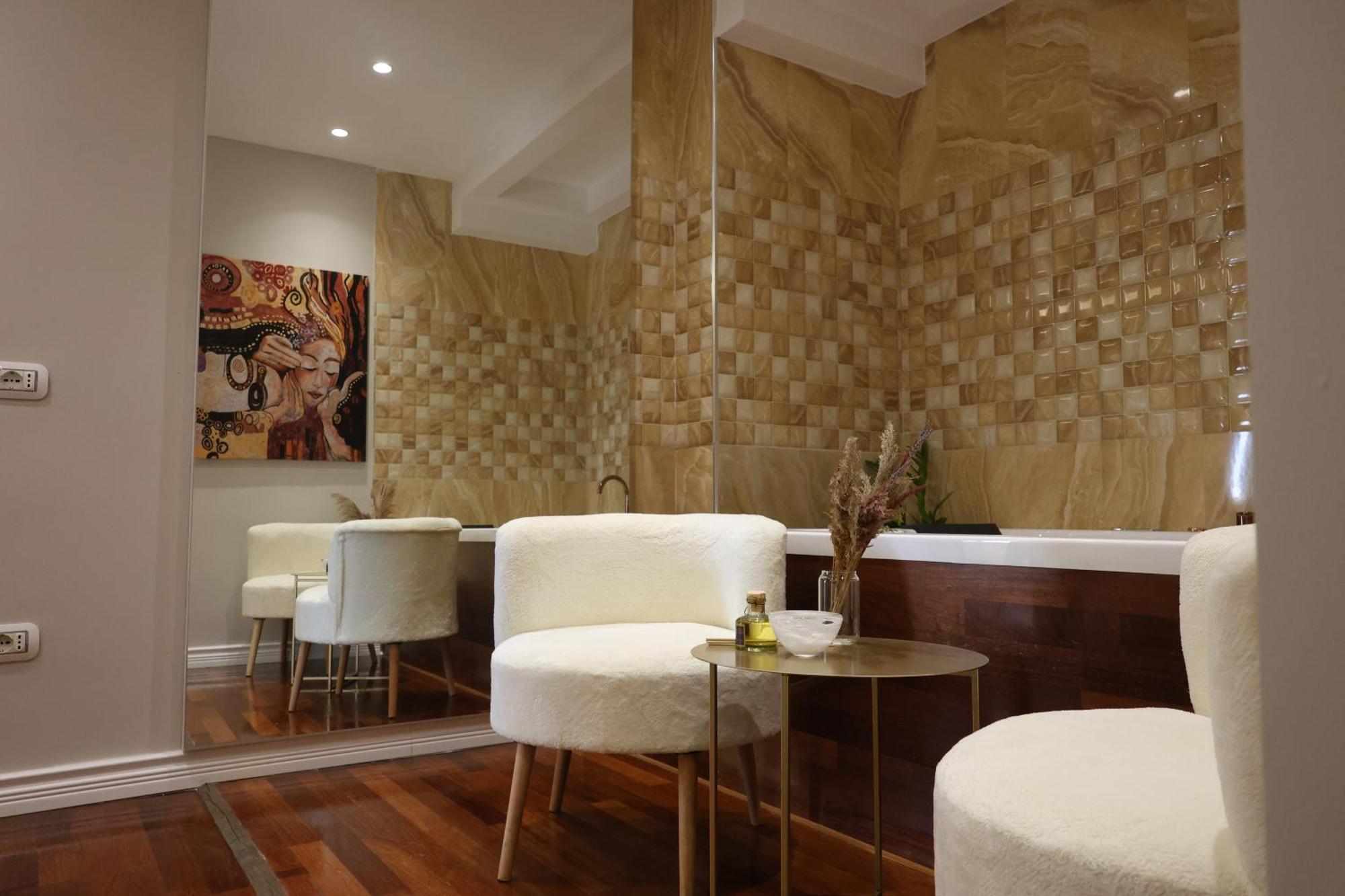 Apartamento Lunarist - Exclusive With Private Jacuzzi In Blloku *