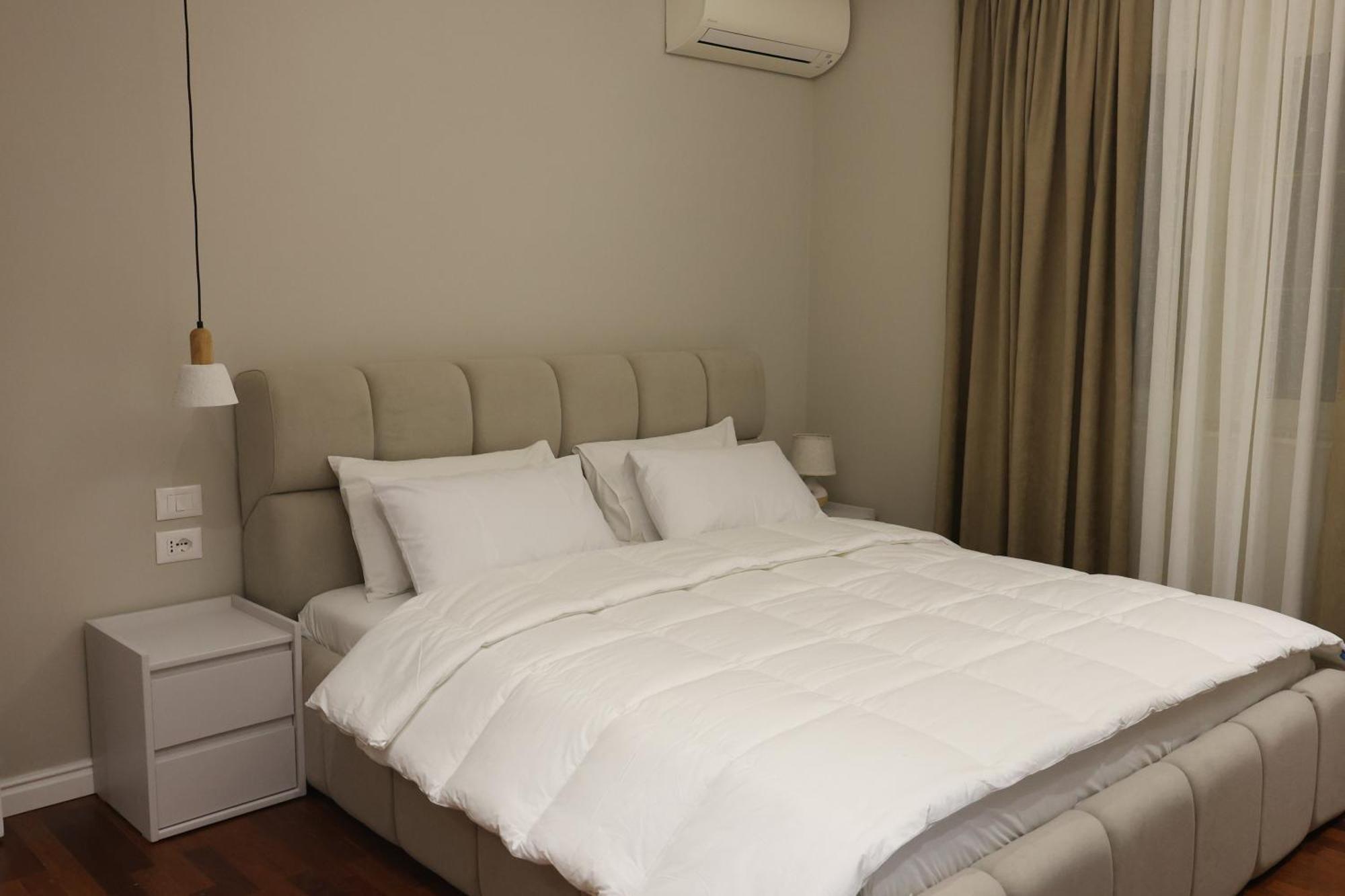 Lunarist - Exclusive With Private Jacuzzi In Blloku Apartamento *