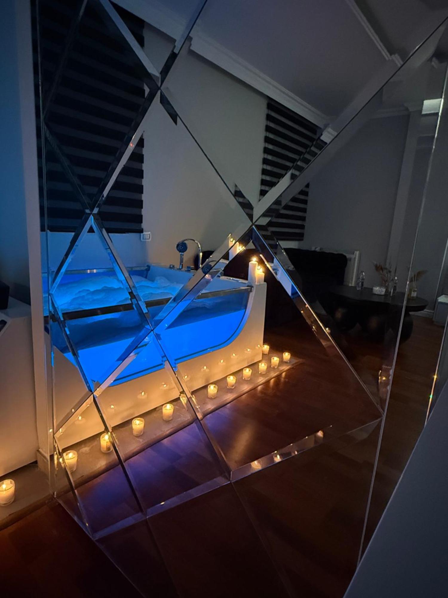 Lunarist - Exclusive With Private Jacuzzi In Blloku * Tirana