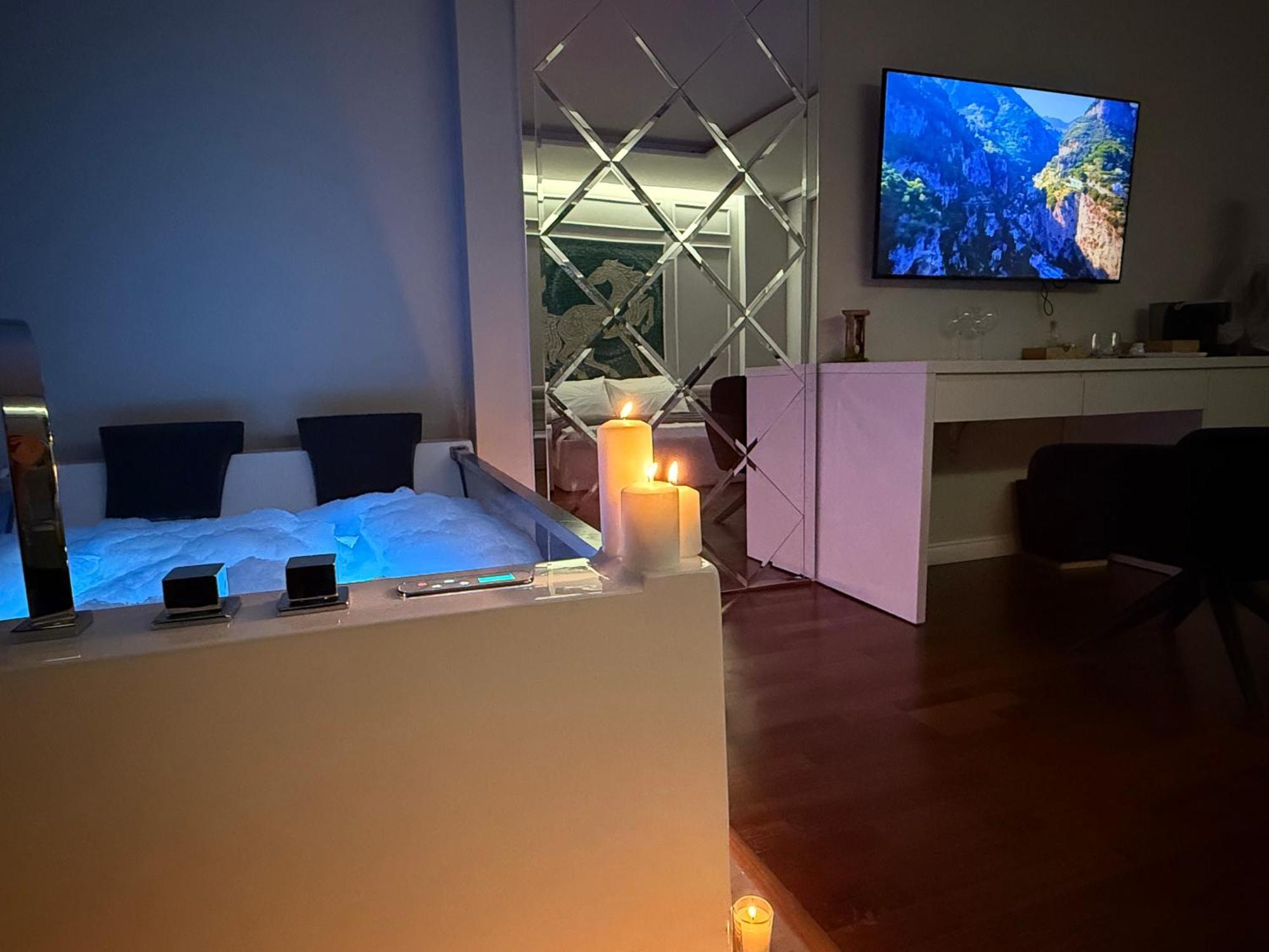 Lunarist - Exclusive With Private Jacuzzi In Blloku * Tirana