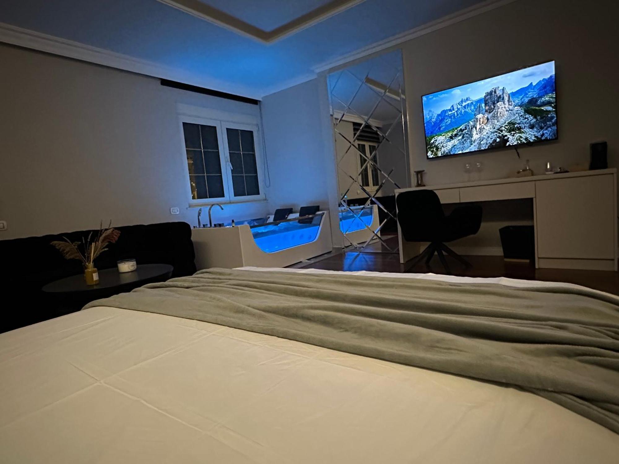 Apartamento Lunarist - Exclusive With Private Jacuzzi In Blloku *