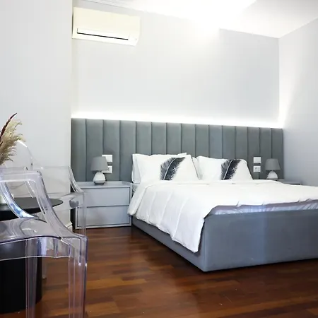 Lunarist - Exclusive Suites With Private Jacuzzi In Blloku Tirana Exterior photo