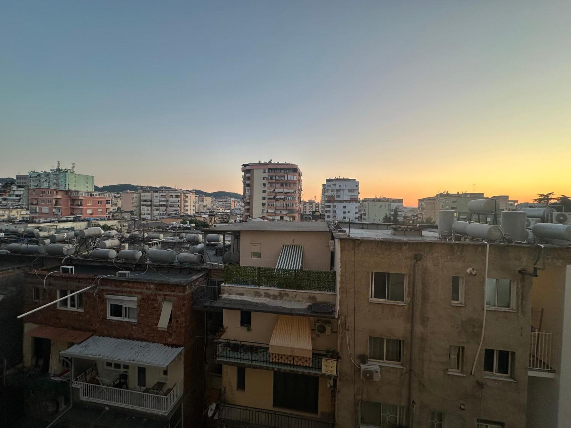 Lunarist - Exclusive With Private Jacuzzi In Blloku * Tirana
